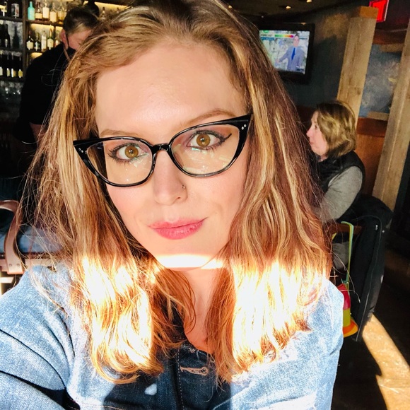 Meet your Posher, Emily - Picture 7 of 12